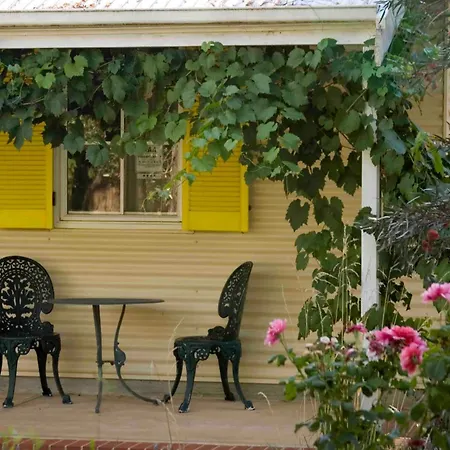 Amy'S House Bed & Breakfast-2